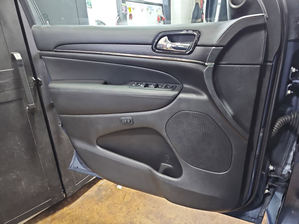 2021 JEEP GRAND CHEROKEE - Image 26