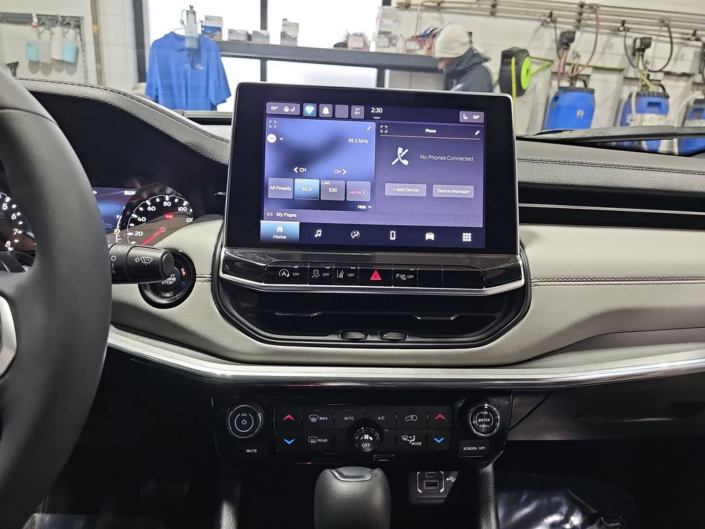 2023 JEEP COMPASS - Image 18