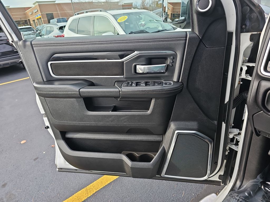 2021 RAM 3500 - Image 24