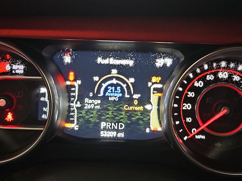 2021 JEEP WRANGLER - Image 18