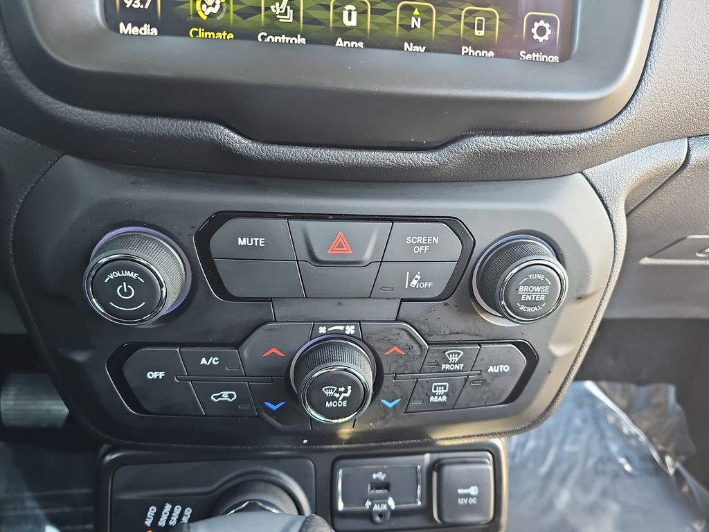 2022 JEEP RENEGADE - Image 20