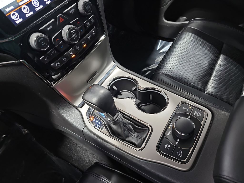 2021 JEEP GRAND CHEROKEE - Image 24