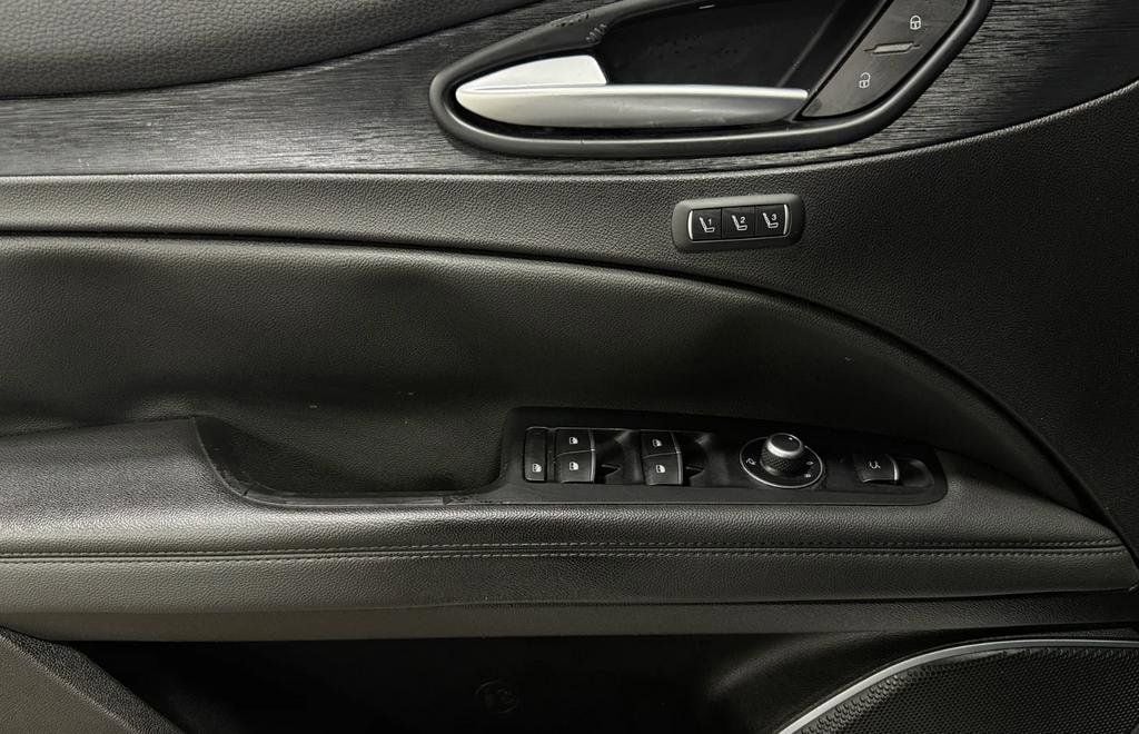 2019 ALFA ROMEO STELVIO - Image 4