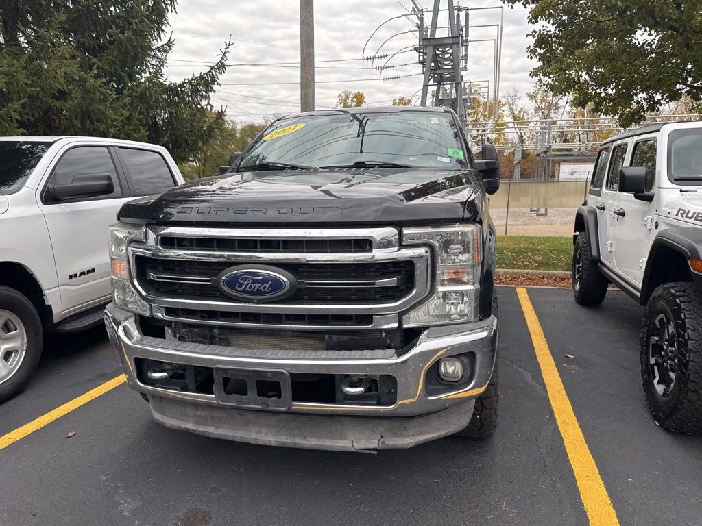 2021 Ford F-250 Lariat photo 2