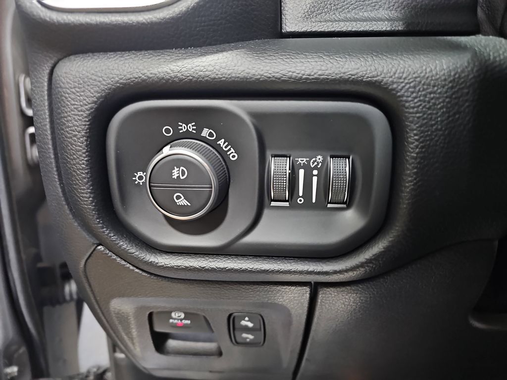 2019 RAM 1500 - Image 26