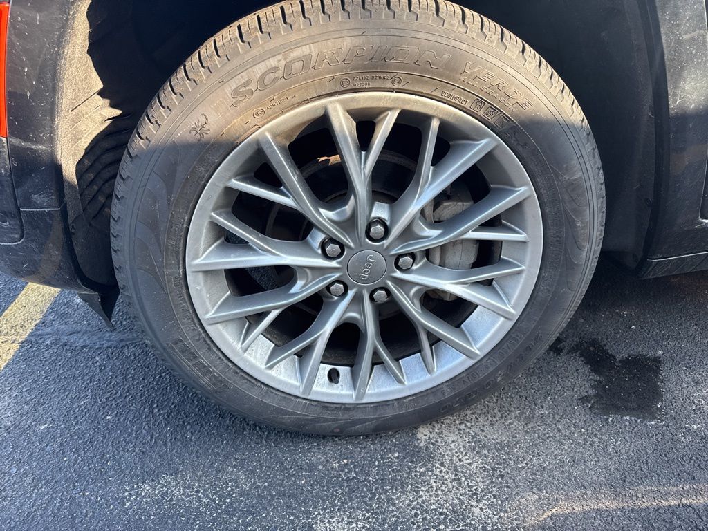 2023 JEEP GRAND CHEROKEE - Image 5