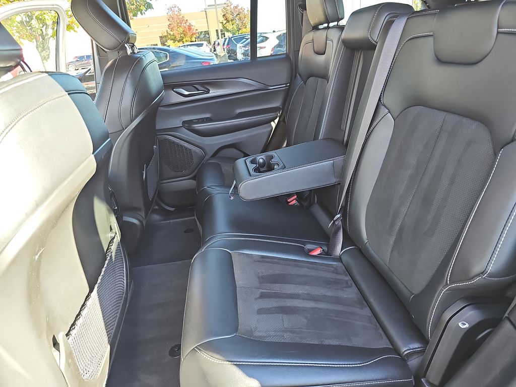 2023 JEEP GRAND CHEROKEE - Image 14