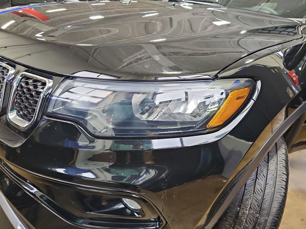 2023 JEEP COMPASS - Image 28