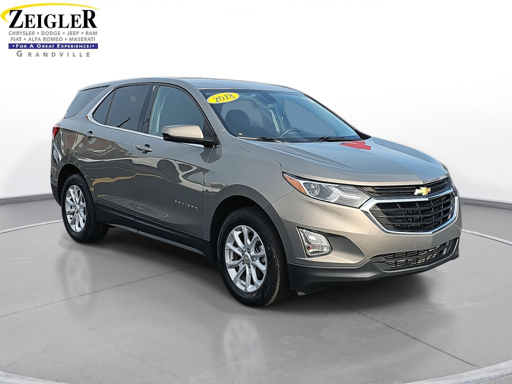 2018 Chevrolet Equinox LT photo 3