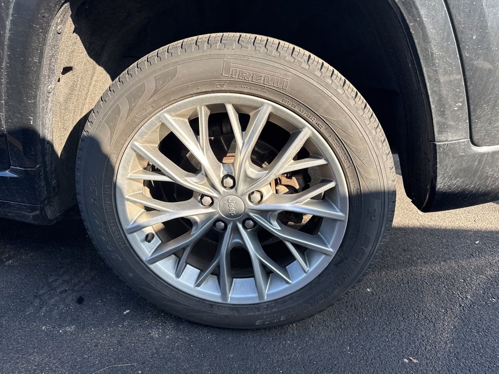 2023 JEEP GRAND CHEROKEE - Image 6