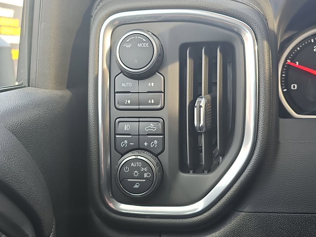 2022 CHEVROLET SILVERADO HD - Image 24