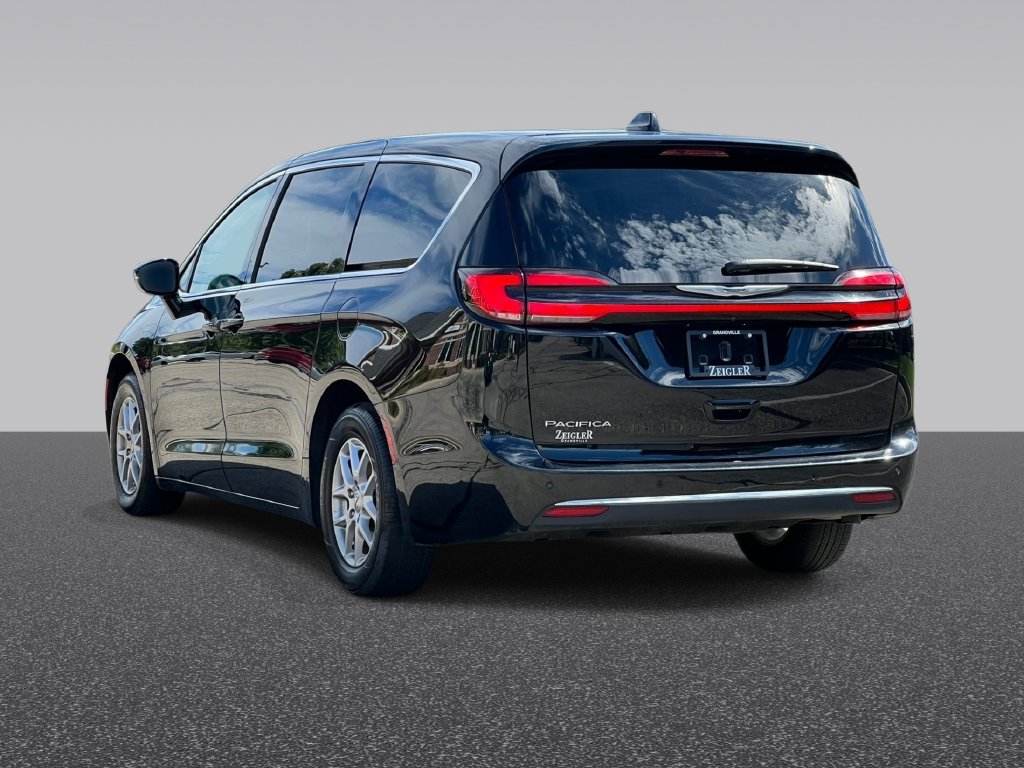 Used 2024 Chrysler Pacifica Touring L Van Passenger Van