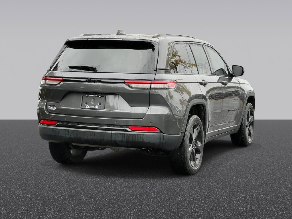 Used 2023 Jeep Grand Cherokee Altitude X SUV