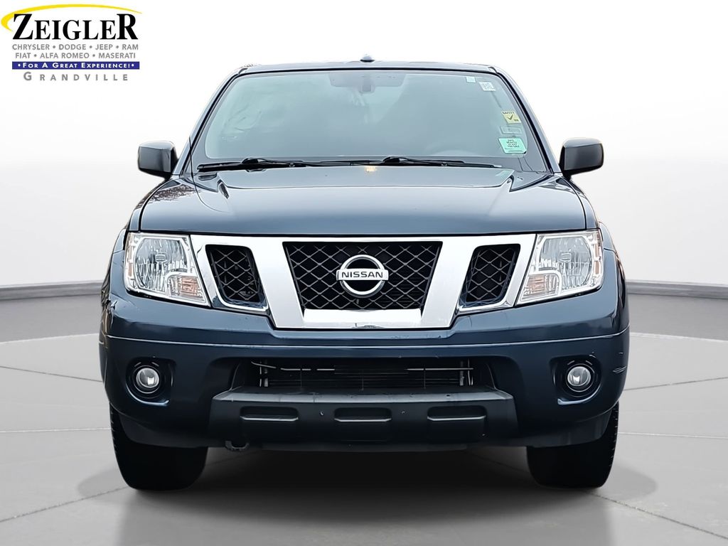 2017 Nissan Frontier SV photo 2