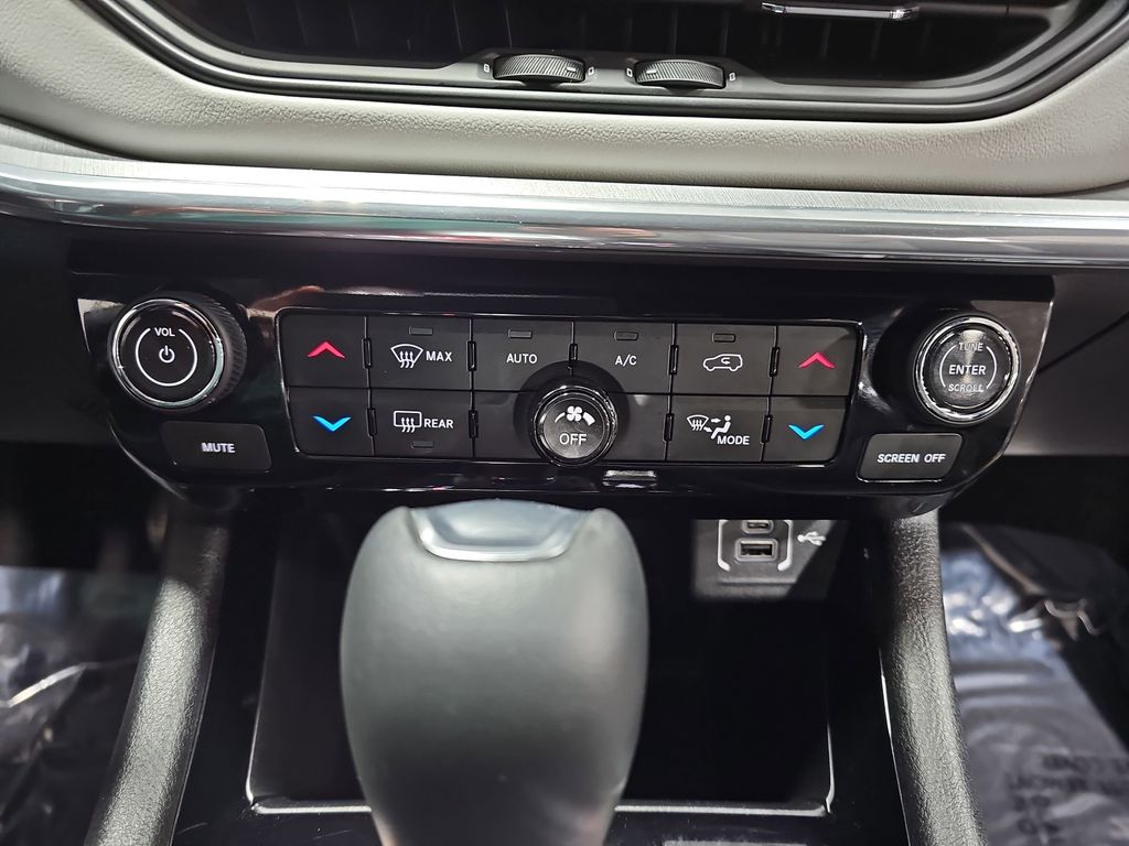 2023 JEEP COMPASS - Image 19