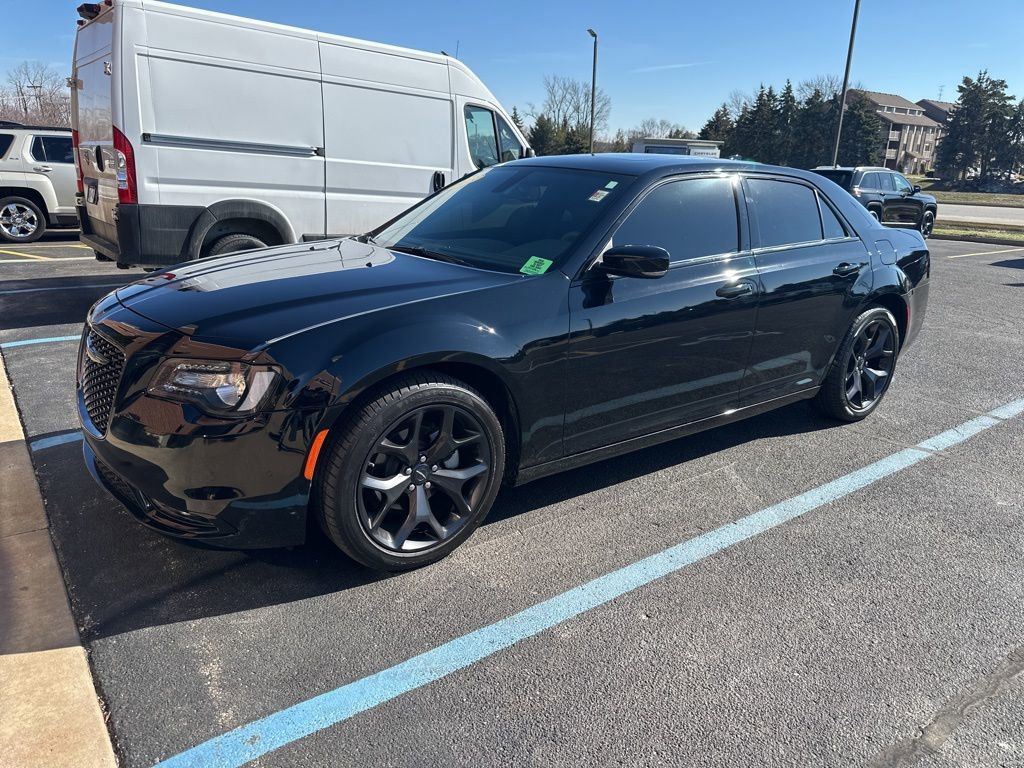 2023 CHRYSLER 300 - Image 2