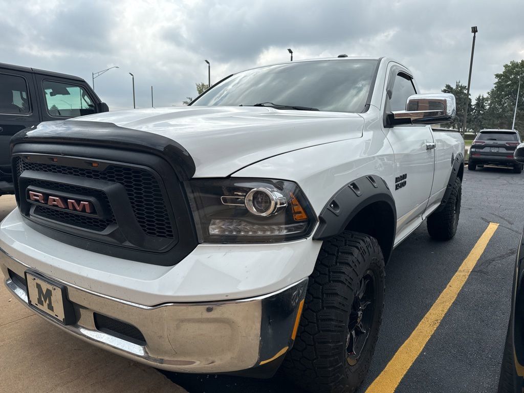 2014 Ram 1500 SLT photo 3