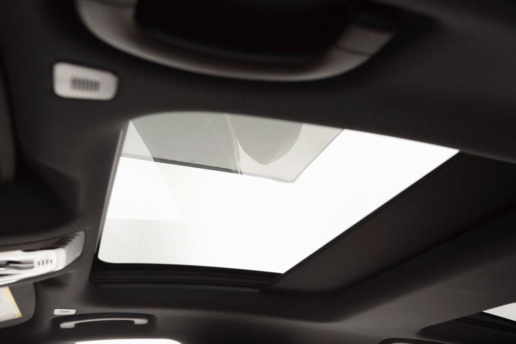 2025 Alfa Romeo Giulia Base - Photo 38