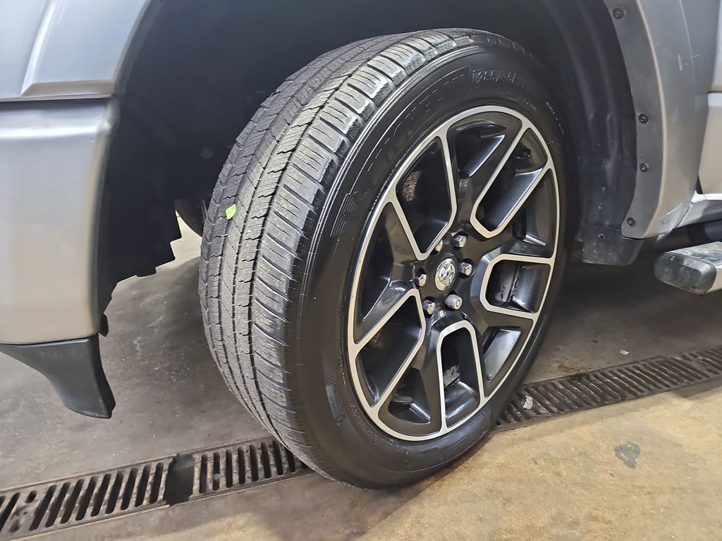 2021 RAM 1500 - Image 32