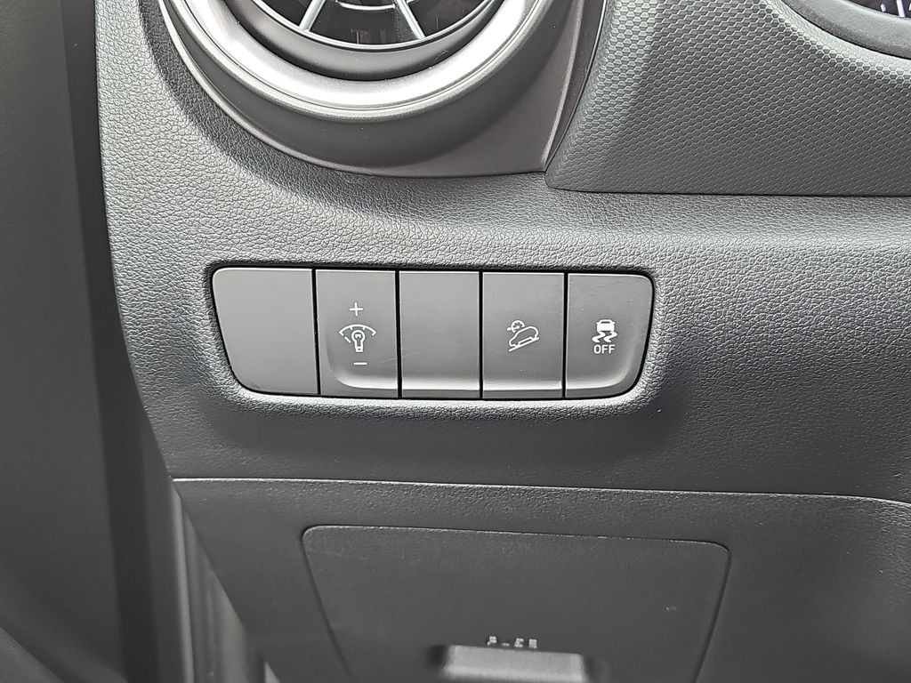 2023 HYUNDAI KONA - Image 24