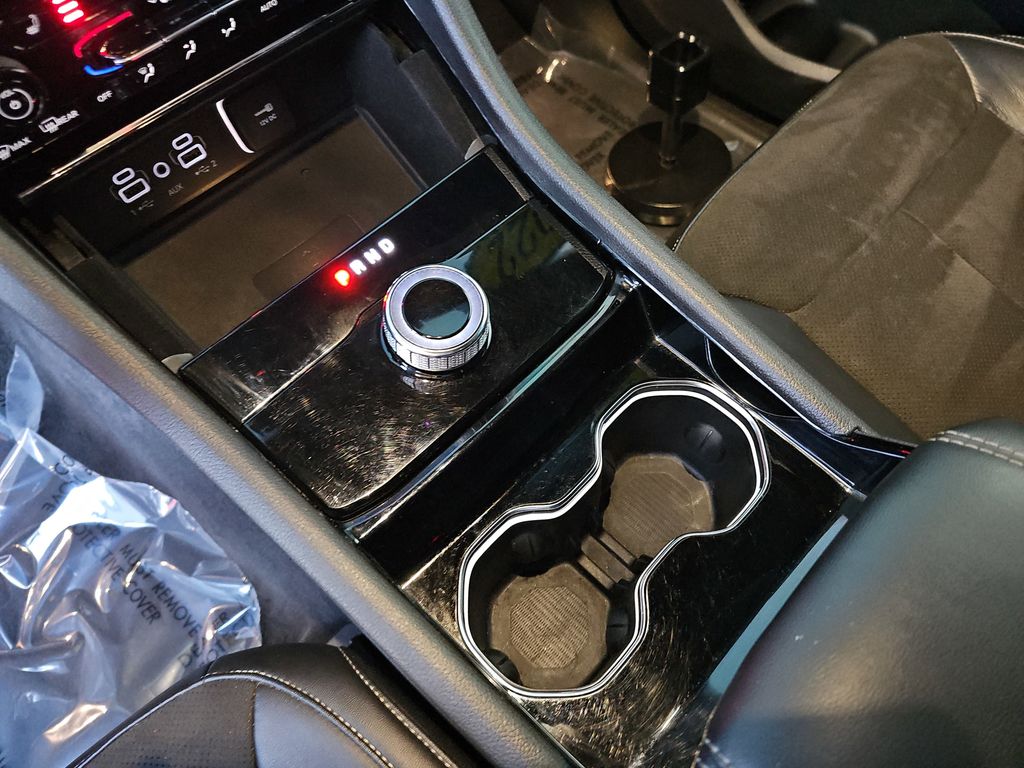 2022 JEEP GRAND CHEROKEE - Image 25