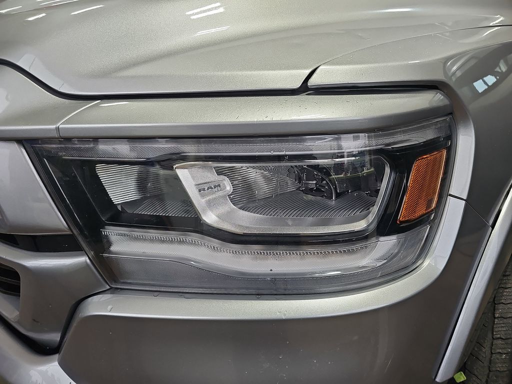2021 RAM 1500 - Image 31