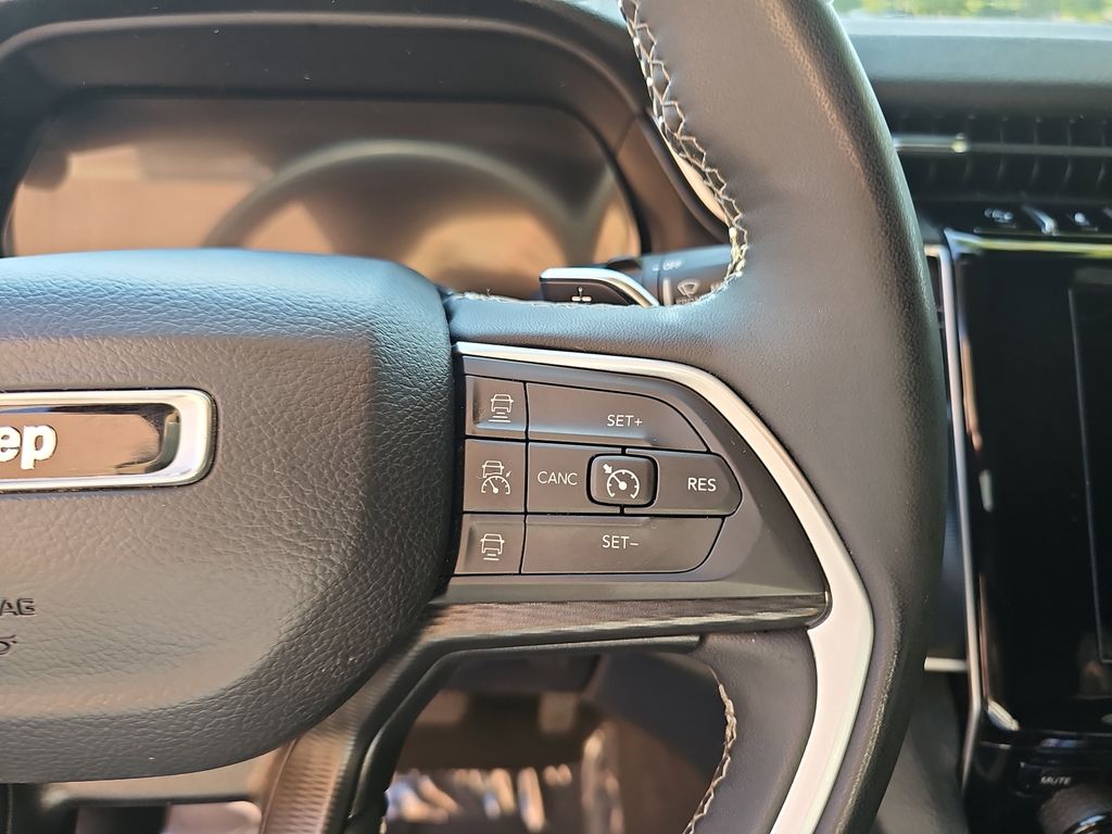 2023 JEEP GRAND CHEROKEE L - Image 22