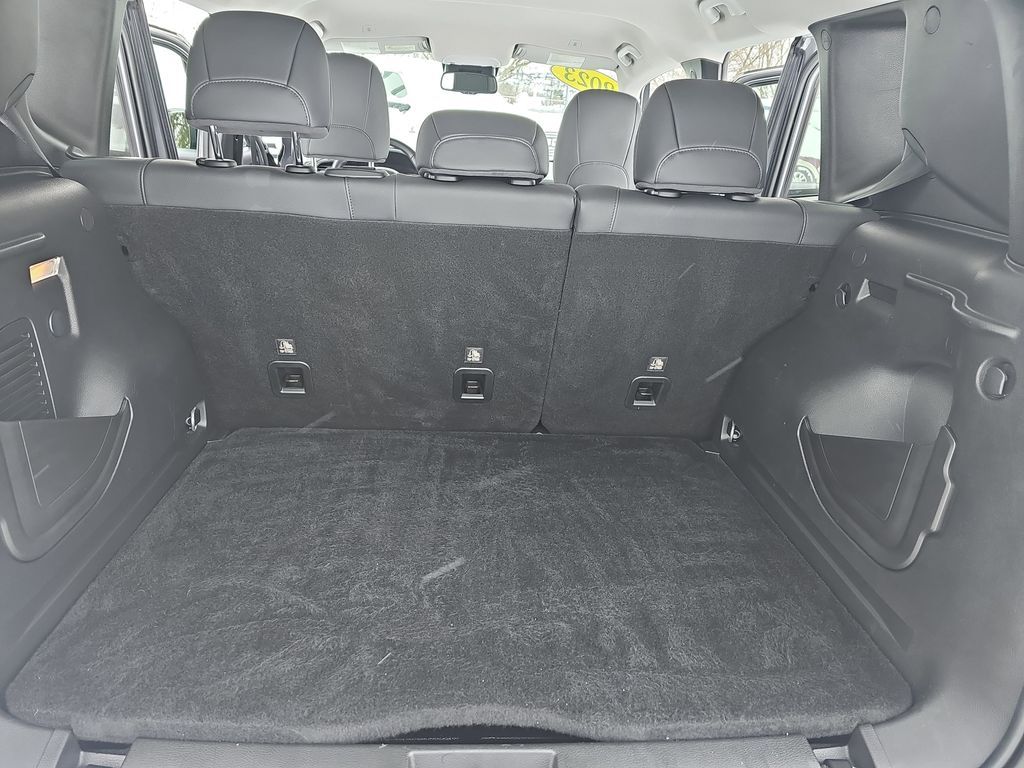 2023 JEEP RENEGADE - Image 12