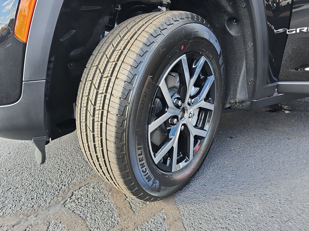 2025 JEEP GRAND CHEROKEE - Image 32