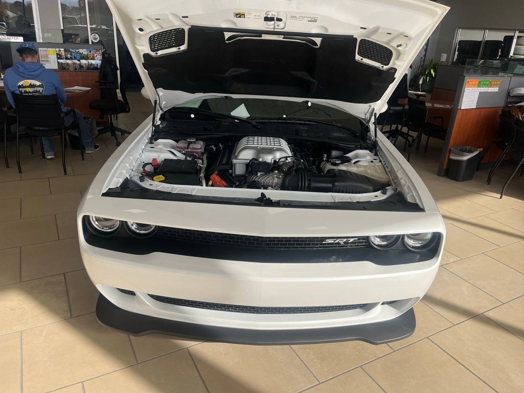 2015 Dodge Challenger SRT8 Hellcat photo 3