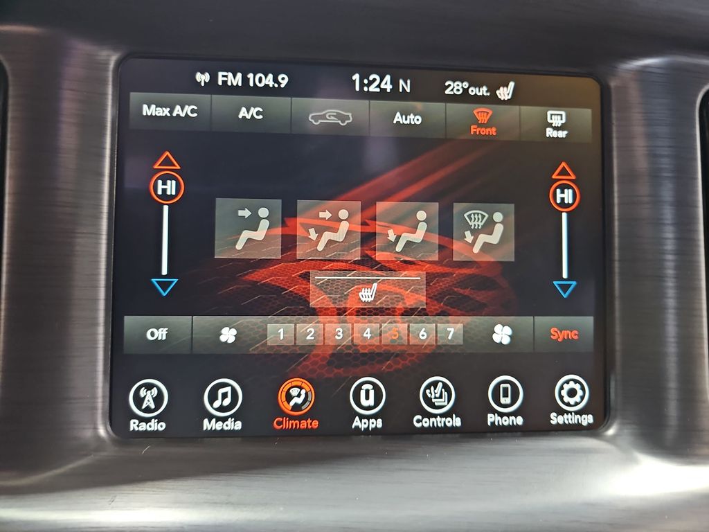 2017 DODGE CHARGER - Image 21