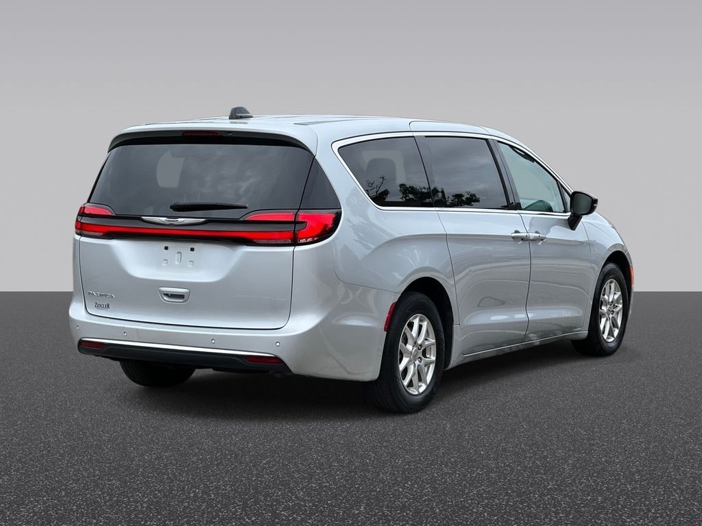 Used 2024 Chrysler Pacifica Touring L Van Passenger Van