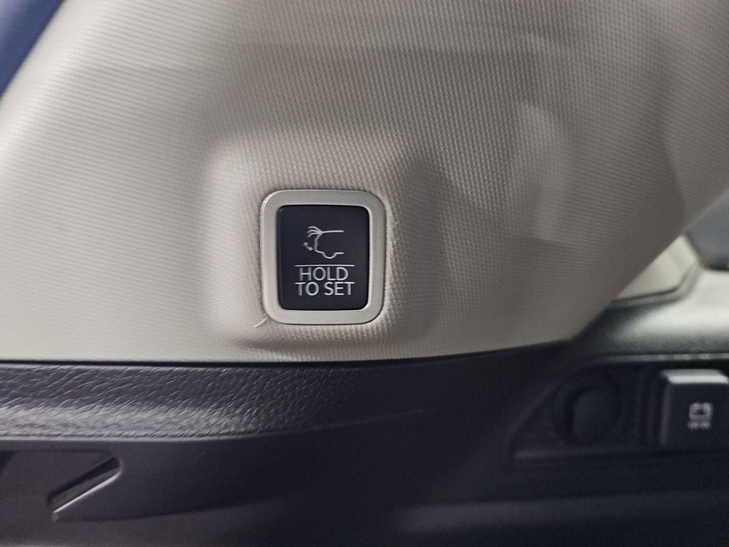 2023 JEEP GRAND CHEROKEE - Image 13