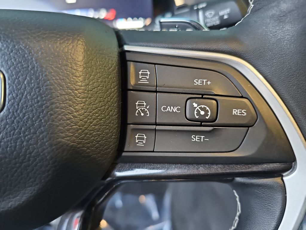 2022 JEEP GRAND CHEROKEE - Image 18