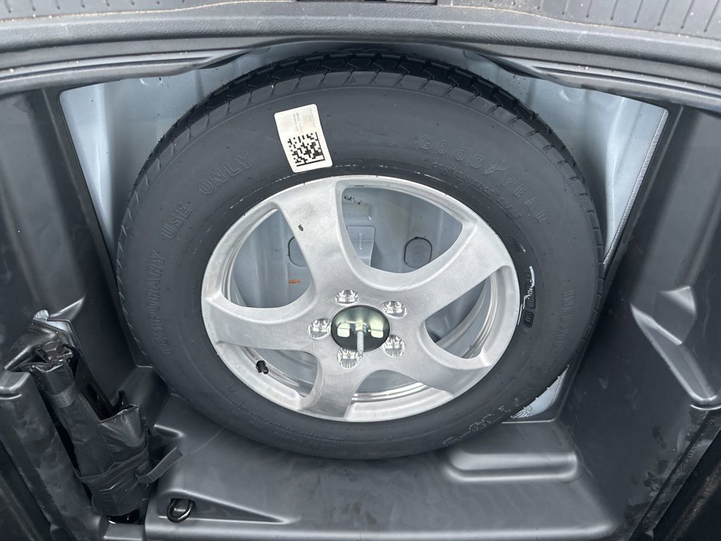 2023 JEEP GRAND CHEROKEE - Image 16