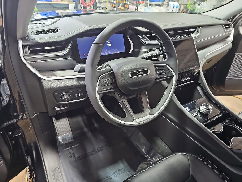 2023 JEEP GRAND CHEROKEE - Image 15