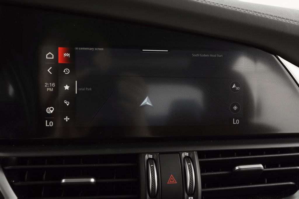2025 Alfa Romeo Giulia Base - Photo 18