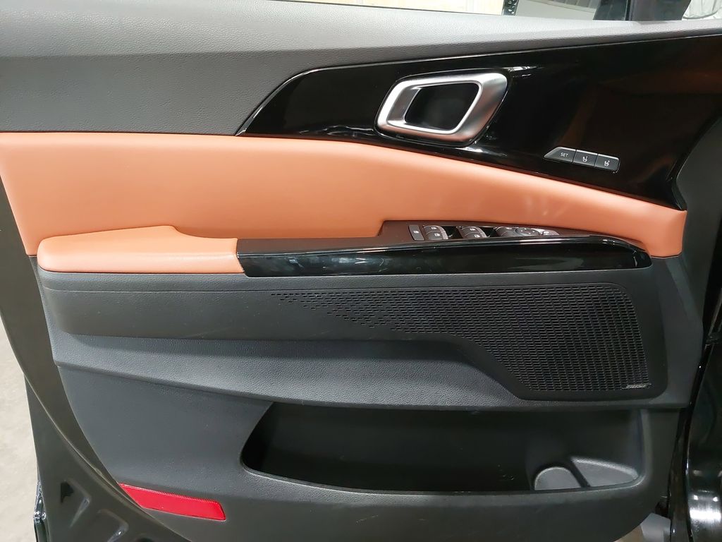 2024 KIA CARNIVAL - Image 29