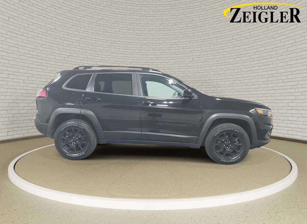 Used 2022 Jeep Cherokee X SUV