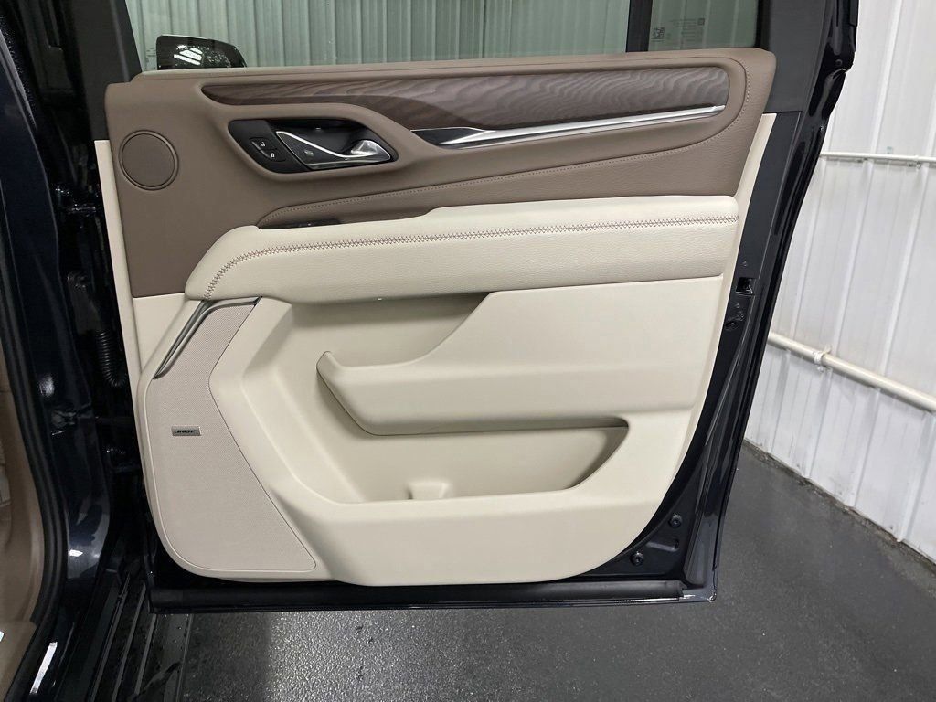 2024 GMC YUKON XL - Image 32
