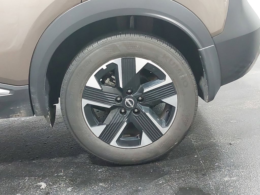 2025 NISSAN KICKS MPV - Image 32