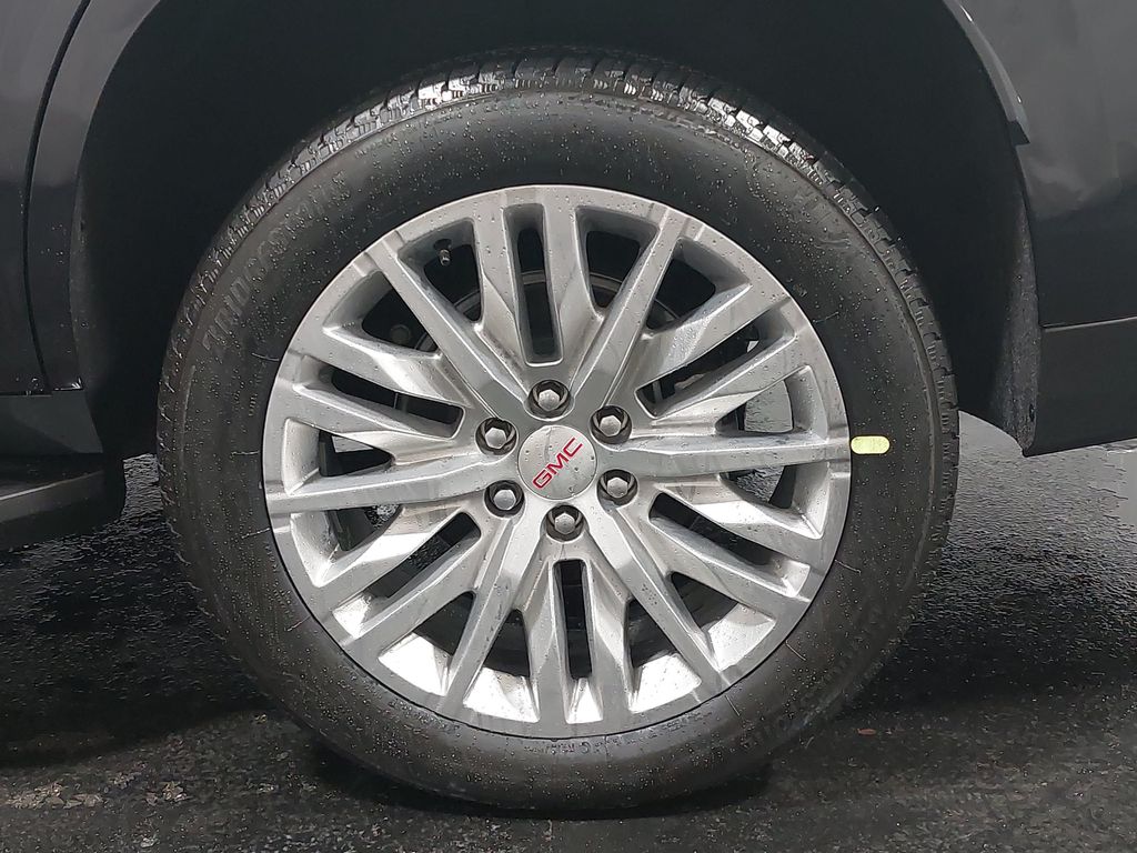 2026 GMC Yukon Denali - Photo 37