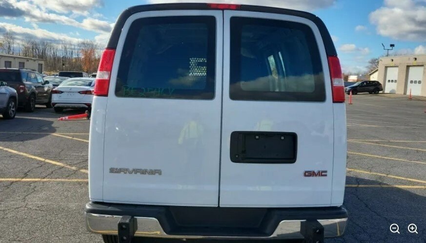 2024 Gmc Savana 2500 Cargo photo 4