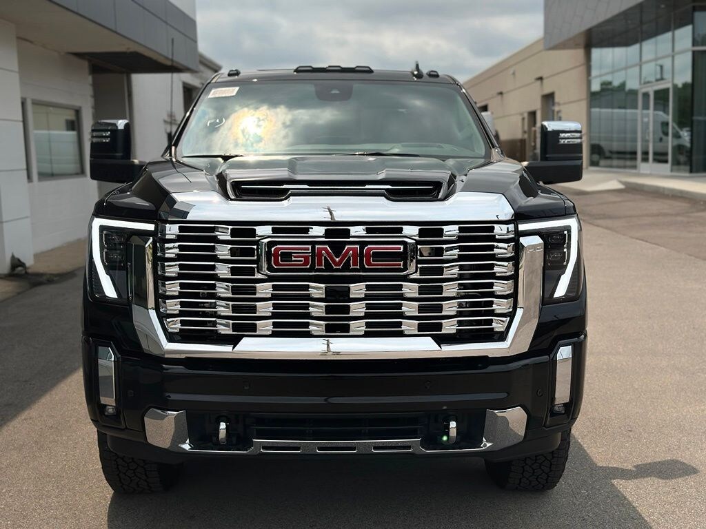 New 2026 GMC Sierra 2500 HD Denali Truck Crew Cab