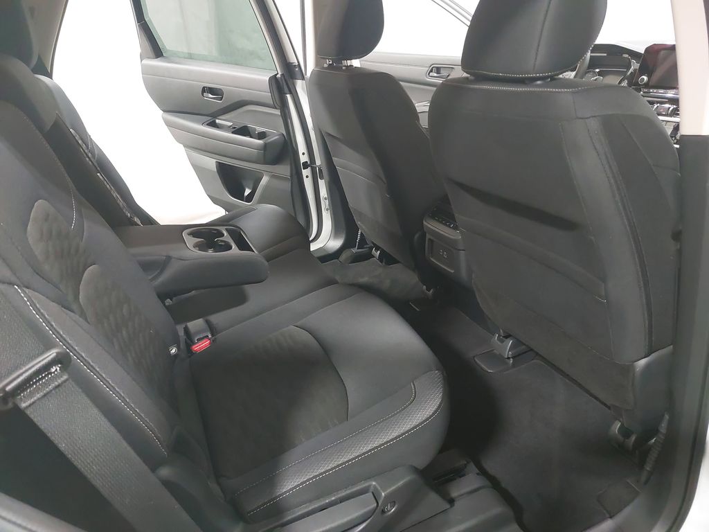 2025 NISSAN PATHFINDER - Image 11