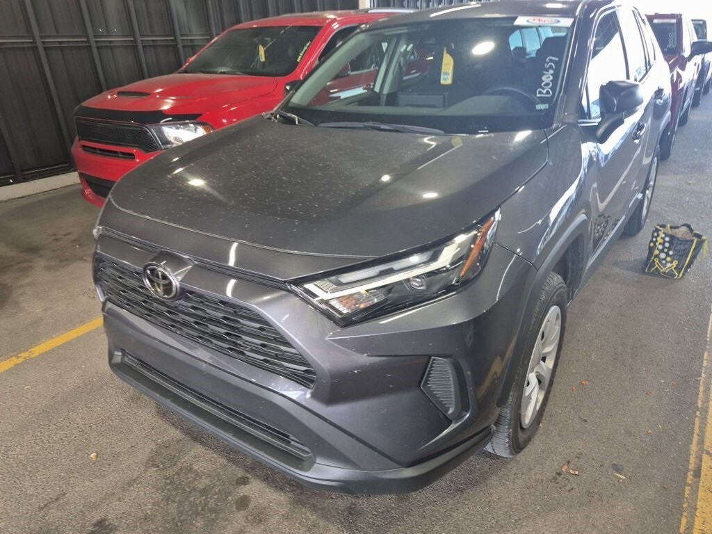 2024 Toyota RAV4 LE photo 2