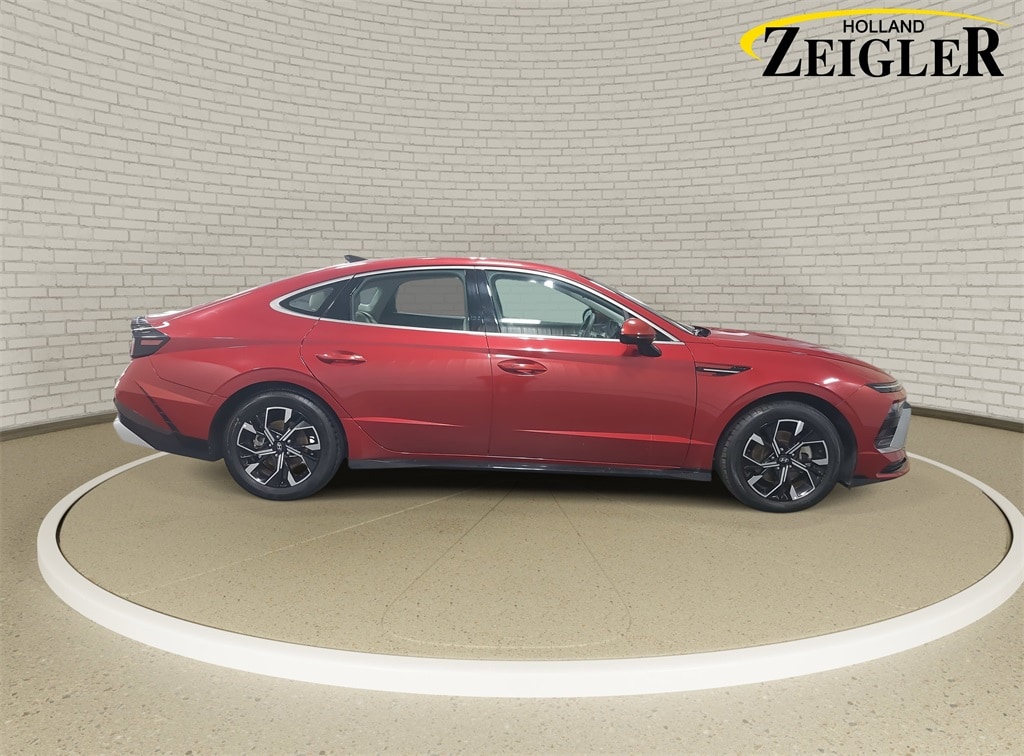 Certified 2025 Hyundai Sonata SEL Sedan