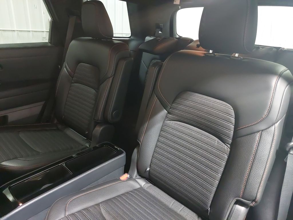 2025 NISSAN PATHFINDER - Image 16