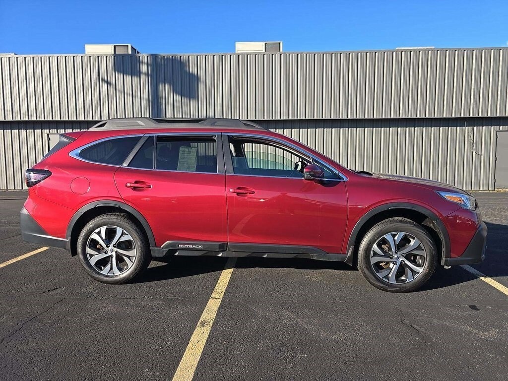 2022 Subaru Outback Limited photo 4
