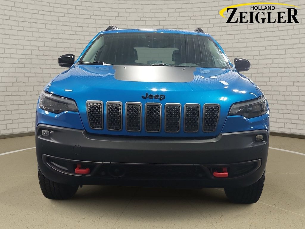 Used 2023 Jeep Cherokee Trailhawk SUV